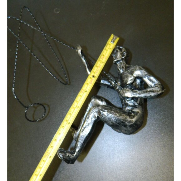 5 Creative Climbing Man Resin Wall Sculptures 3D Wall Art Decor Strong Man Brave - Picture 14 of 16